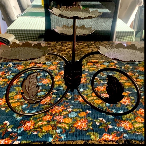 Elegant Black Candle Holder - Picture 1 of 3